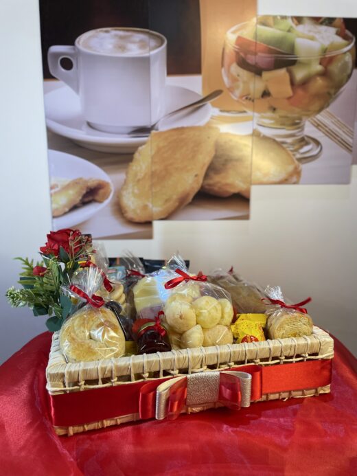 Cesta café da manhã completo para dois